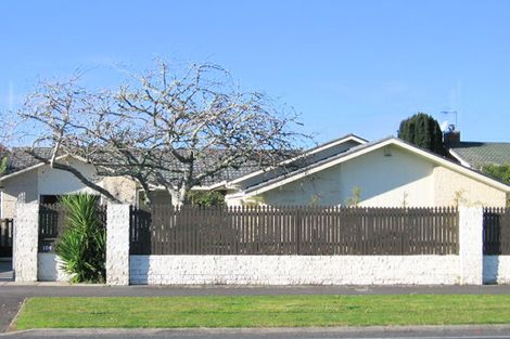 Photo of property in 108 Sandwich Road, St Andrews, Hamilton, 3200