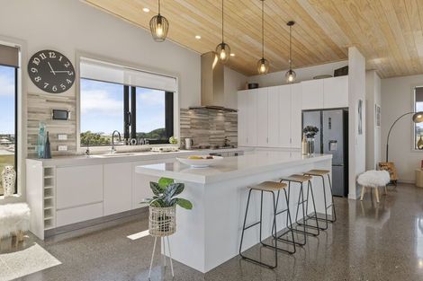 Photo of property in 16a Links Drive, Waiwhakaiho, New Plymouth, 4312