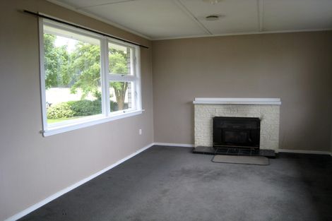 Photo of property in 9 Queen Street, Pareora, 7912