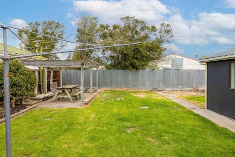 Photo of property in 60 Niven Street, Avondale, Christchurch, 8061