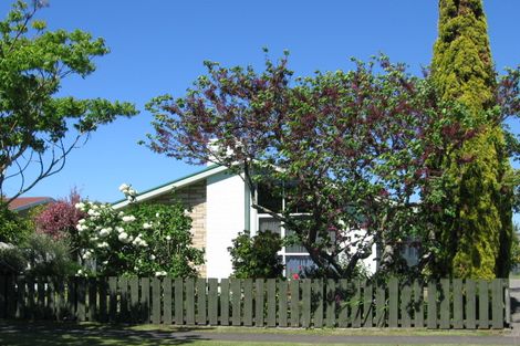 Photo of property in 4 Leon Street, Riverdale, Gisborne, 4010