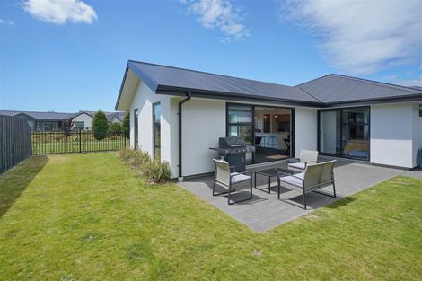 Photo of property in 84 Glenturret Drive, Casebrook, Christchurch, 8051