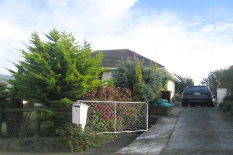 Photo of property in 1 Windley Street, Ranui, Porirua, 5024