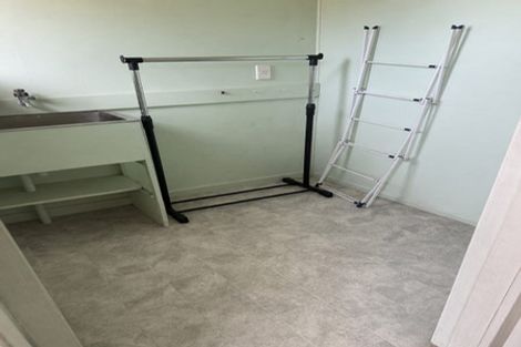 Photo of property in 11 Noall Street, Te Atatu Peninsula, Auckland, 0610
