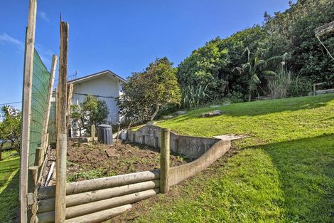 Photo of property in 53 Sea View Road, Baylys Beach, Dargaville, 0377