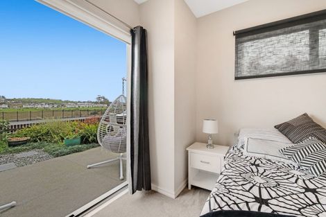 Photo of property in 140 Arran Point Parade, Orewa, 0931