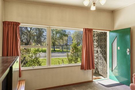 Photo of property in 245 Kenilworth Road, Mayfair, Hastings, 4122