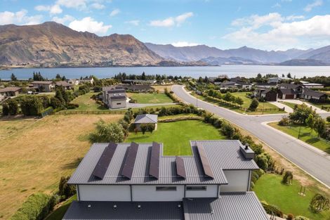 Photo of property in 28 Minaret Ridge, Wanaka, 9305
