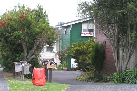 Photo of property in 4/5 Eversleigh Road, Belmont, Auckland, 0622