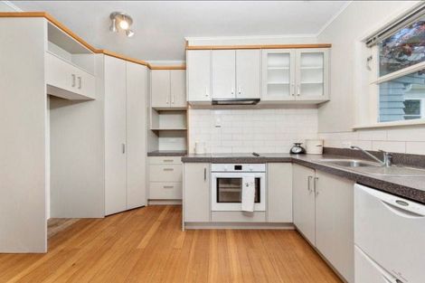 Photo of property in 37 Plunket Terrace, Hamilton East, Hamilton, 3216