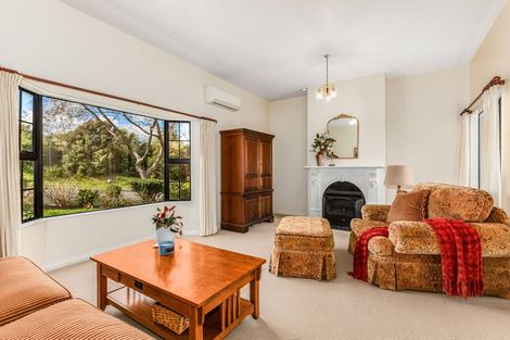 Photo of property in 6 Samwell Drive, Whitby, Porirua, 5024