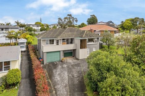 Photo of property in 14 Kennedy Avenue, Forrest Hill, Auckland, 0620