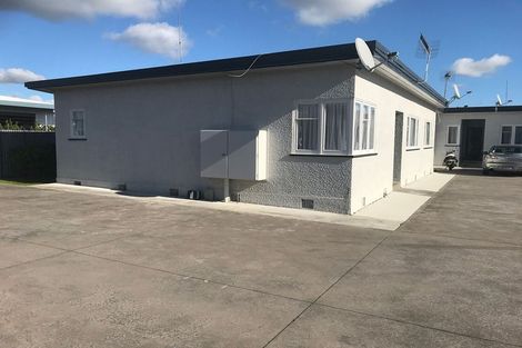 Photo of property in 229 Featherston Street, Palmerston North, 4410