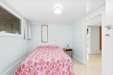 Photo of property in 255 Cambridge Street, Levin, 5510