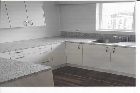 Photo of property in 68a Kenderdine Road, Papatoetoe, Auckland, 2025