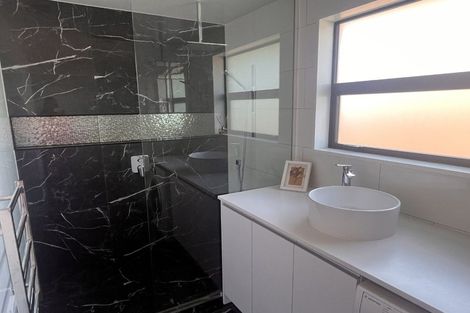 Photo of property in 10 Lochmore Street, Bishopdale, Christchurch, 8051