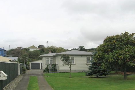 Photo of property in 29 Collins Avenue, Tawa, Wellington, 5028