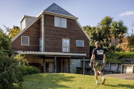 Photo of property in 54 Resolution Road, Welcome Bay, Tauranga, 3112