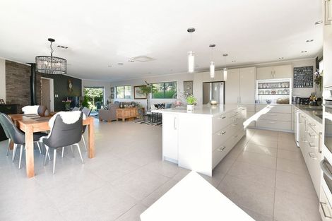 Photo of property in 119 Waldorf Crescent, Orewa, 0931