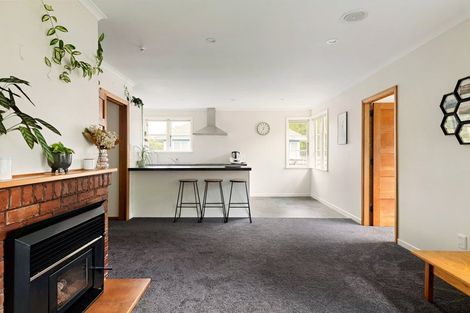 Photo of property in 124 Tipahi Street, Nelson South, Nelson, 7010