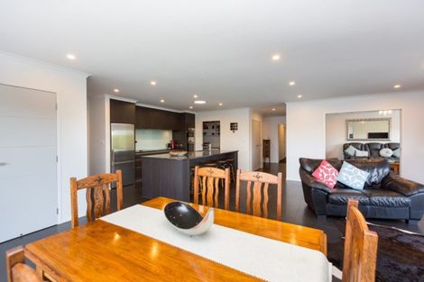 Photo of property in 11 Settlers Close, Whalers Gate, New Plymouth, 4310