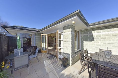 Photo of property in 12 Aileen Place, Upper Riccarton, Christchurch, 8041