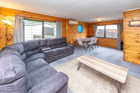 Photo of property in 37 Bens Place, Springvale, Whanganui, 4501