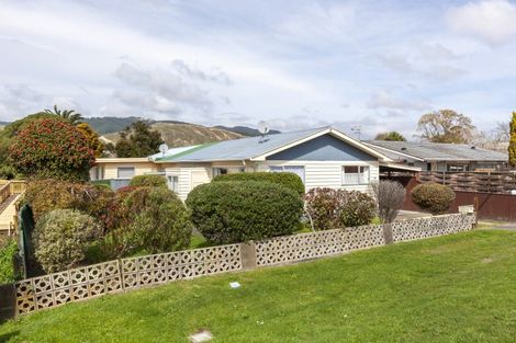 Photo of property in 170 Arawhata Road, Paraparaumu, 5032