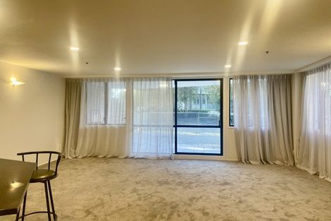Photo of property in Mon Desir Apartments, 173 Hurstmere Road, Takapuna, Auckland, 0622
