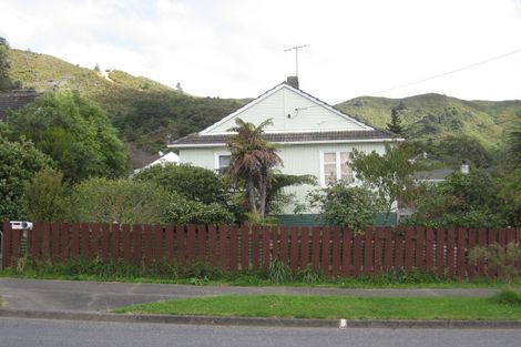 Photo of property in 12 Cleland Crescent, Naenae, Lower Hutt, 5011
