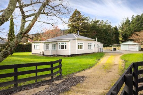 Photo of property in 1232 Opaki Kaiparoro Road, Mauriceville, Masterton, 5882