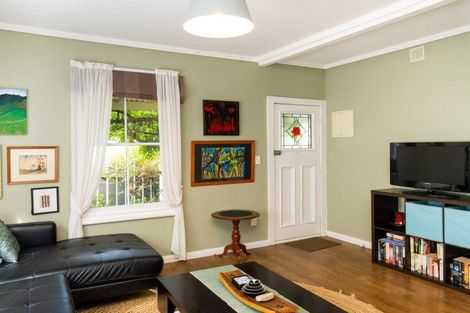 Photo of property in 2 Paradise Road, Napier South, Napier, 4110