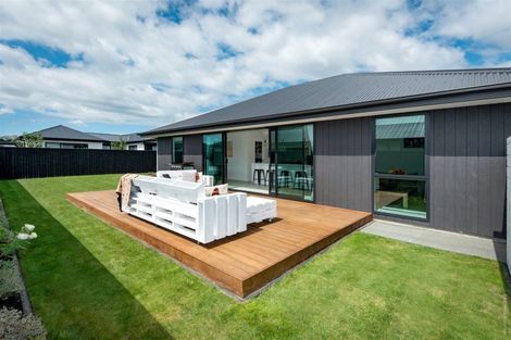 Photo of property in 13 Forge Close, Halswell, Christchurch, 8025