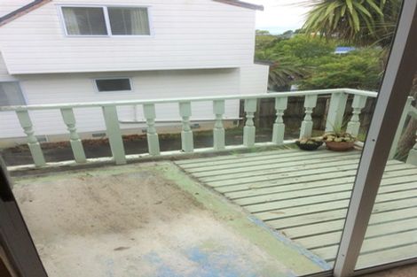 Photo of property in 1/38 Woodside Avenue, Northcote, Auckland, 0627
