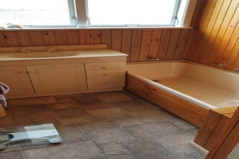 Photo of property in 58 California Drive, Totara Park, Upper Hutt, 5018