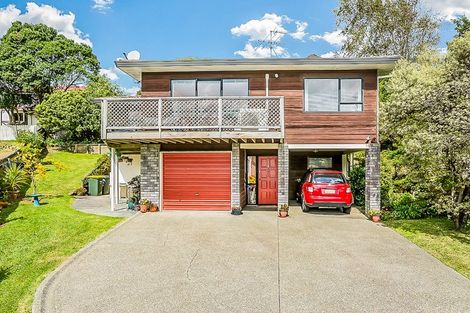 Photo of property in 1/10 Chedworth Drive, Glenfield, Auckland, 0629