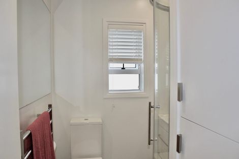 Photo of property in 5c Rosebank Road, Avondale, Auckland, 1026