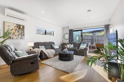 Photo of property in 17 Patrick Rice Drive, Swanson, Auckland, 0614