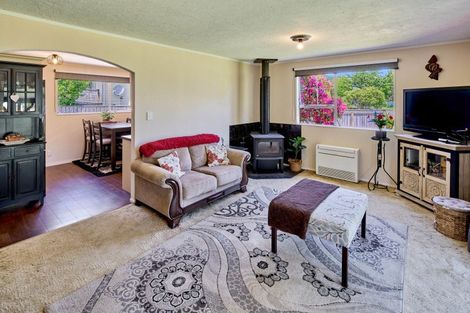 Photo of property in 33 Maclaren Street, Maymorn, Upper Hutt, 5018