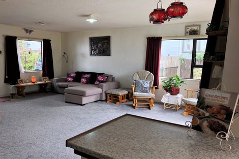 Photo of property in 16b Fairway Drive, Kerikeri, 0230