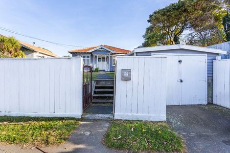 Photo of property in 64 Cumnor Terrace, Woolston, Christchurch, 8023