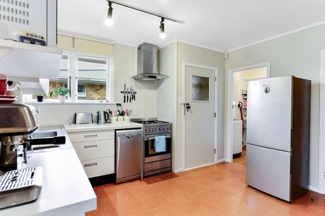 Photo of property in 5 Cleveland Street, Bader, Hamilton, 3206