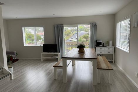 Photo of property in 10 Sequoia Place, Sunnynook, Auckland, 0620