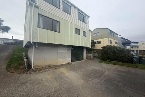 Photo of property in 6 Morere Street, Titahi Bay, Porirua, 5022
