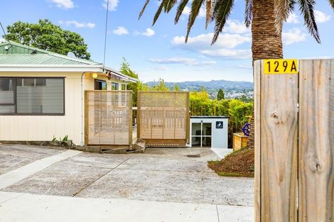 Photo of property in 129a Sunnyside Road, Sunnyvale, Auckland, 0612