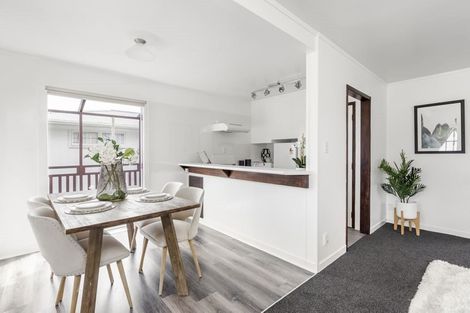 Photo of property in 1/18b Verbena Road, Birkdale, Auckland, 0626