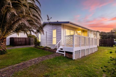 Photo of property in 11 Transom Close, Whitby, Porirua, 5024