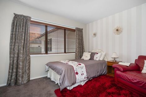 Photo of property in 39 Inverness Drive, Pyes Pa, Tauranga, 3112