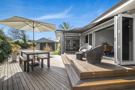 Photo of property in 14 Pinehurst Place, Wattle Downs, Auckland, 2103