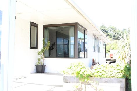 Photo of property in 107 Cliffs Road, Saint Clair, Dunedin, 9012